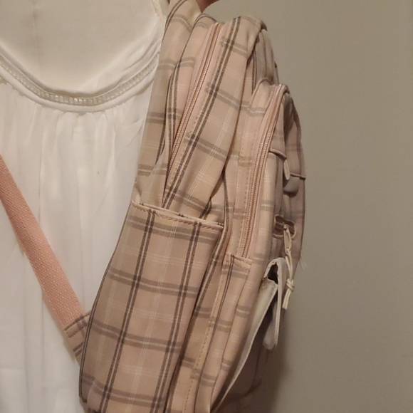 Ash pink /plaid large and roomy backpack with pal - Picture 5 of 11